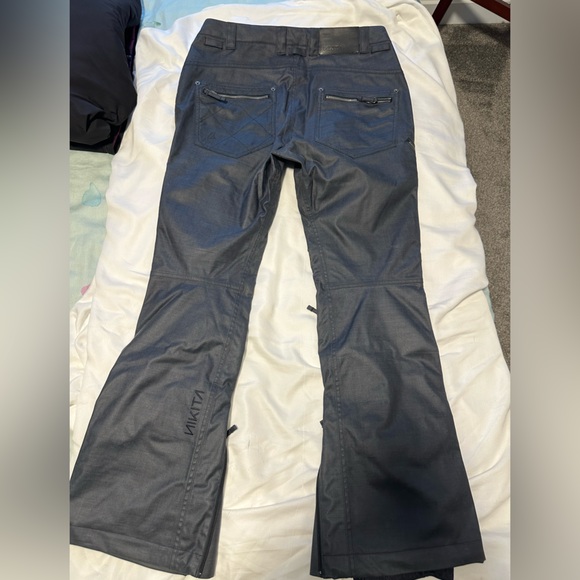 Nikita Snowpants - Picture 6 of 12